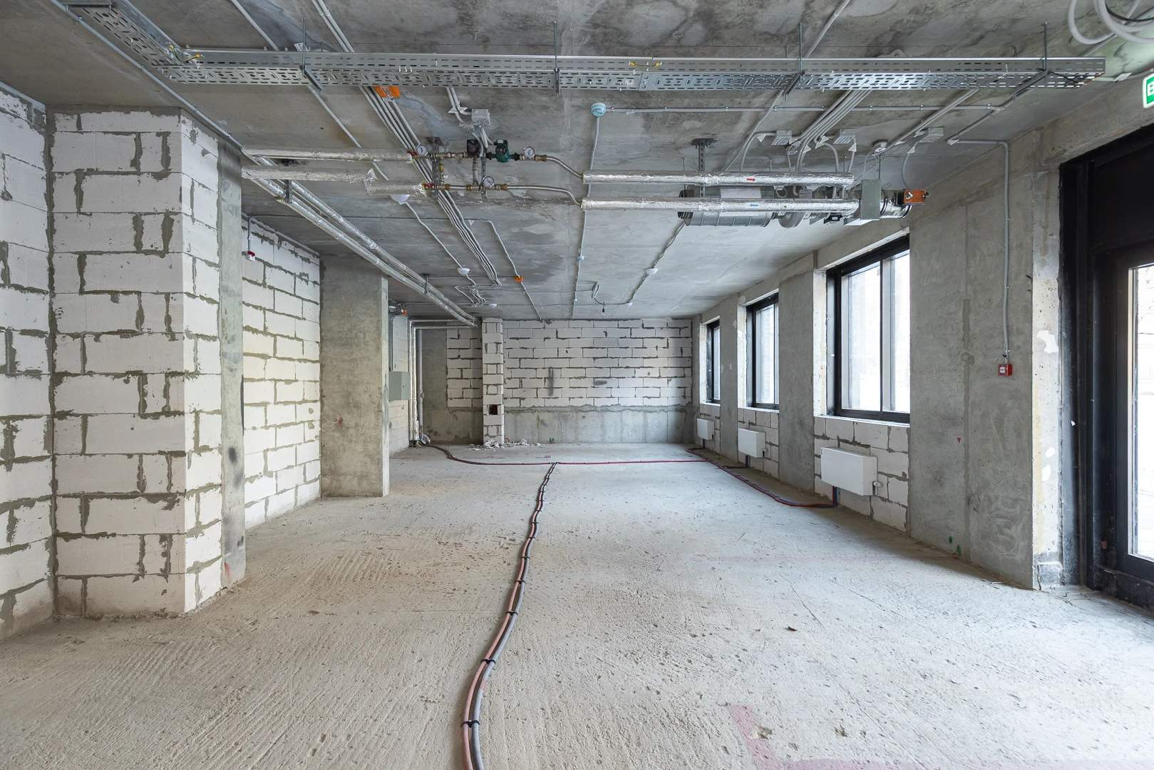 Сдам в аренду помещение свободного назначения 92.3 м.кв.