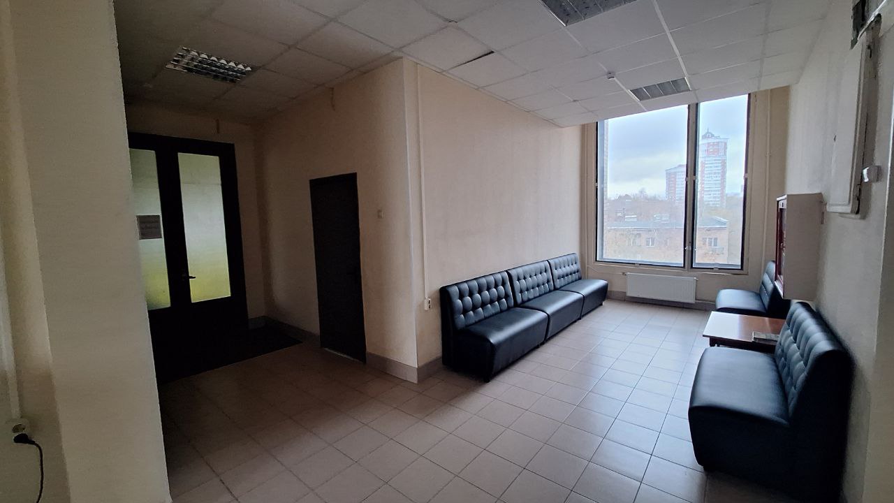 Продам торговое помещение 4510.5 м.кв.