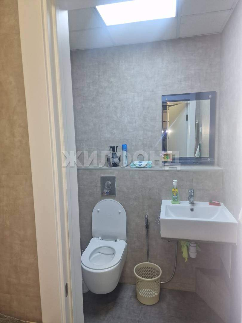 Продам магазин 373 м.кв.