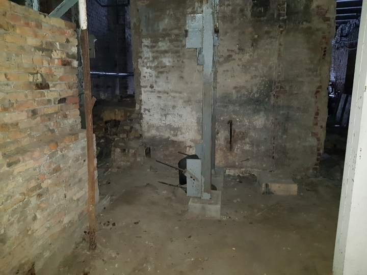 Продам помещение свободного назначения 899.9 м.кв.