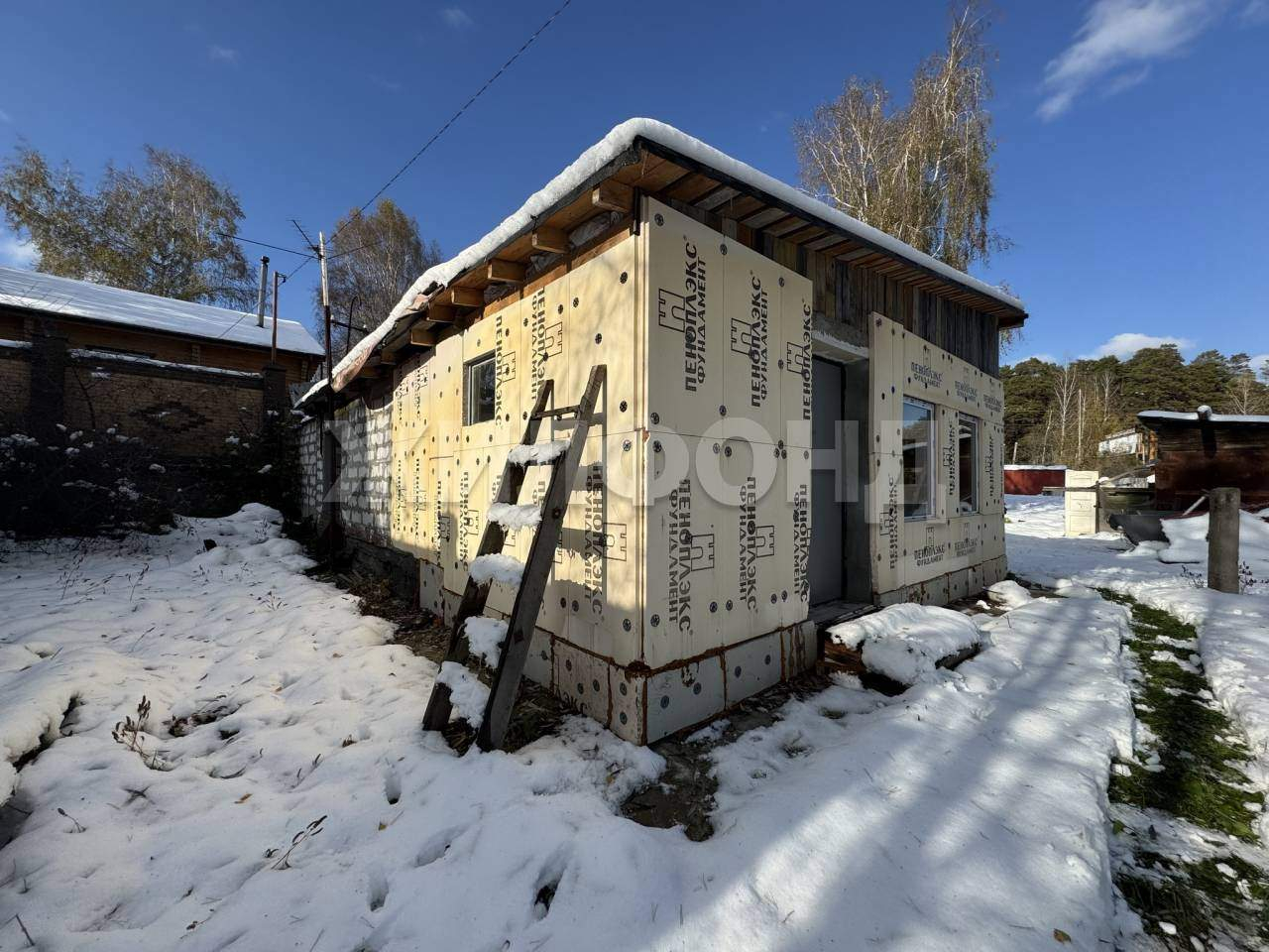 Продам земельный участок 900 м.кв.