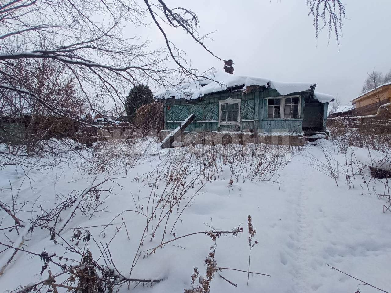 Продам земельный участок 700 м.кв.