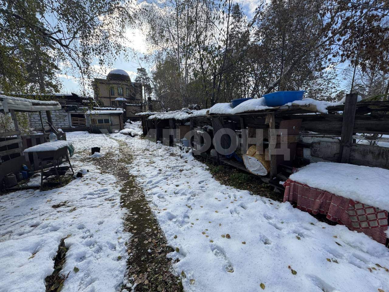 Продам земельный участок 900 м.кв.