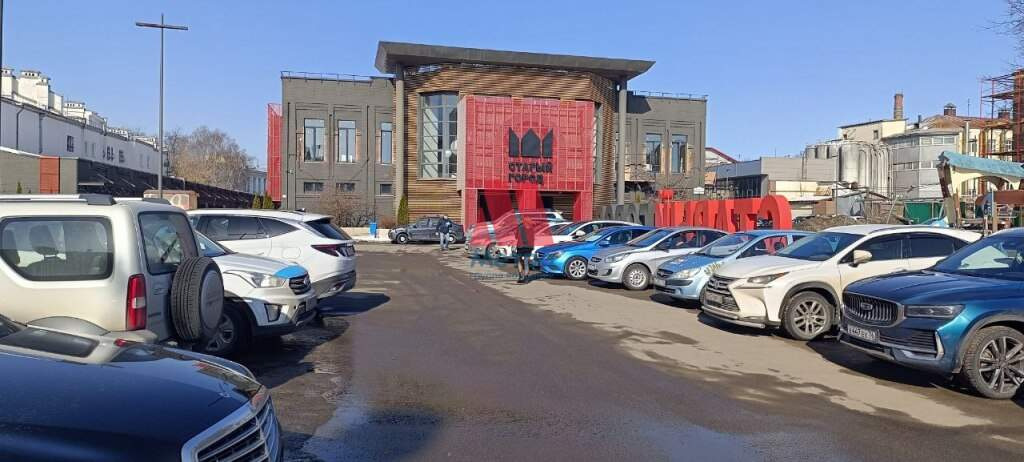 Сдам в аренду магазин 500 м.кв.