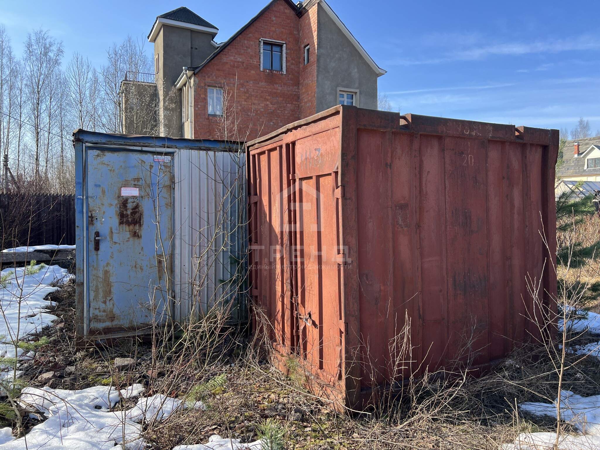 Продам земельный участок 1200 м.кв.