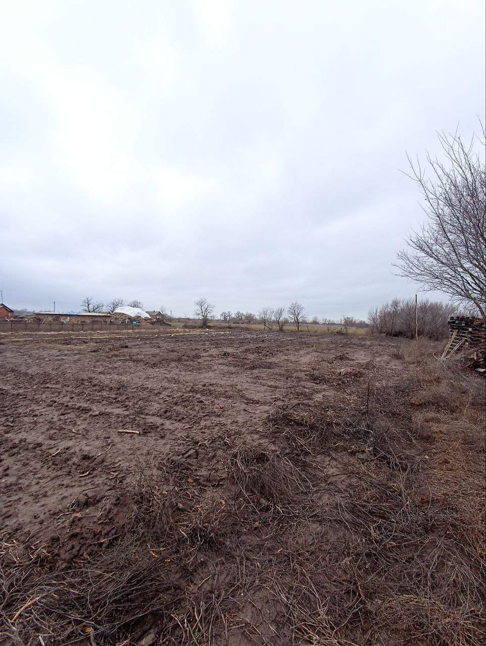 Продам земельный участок 1500 м.кв.