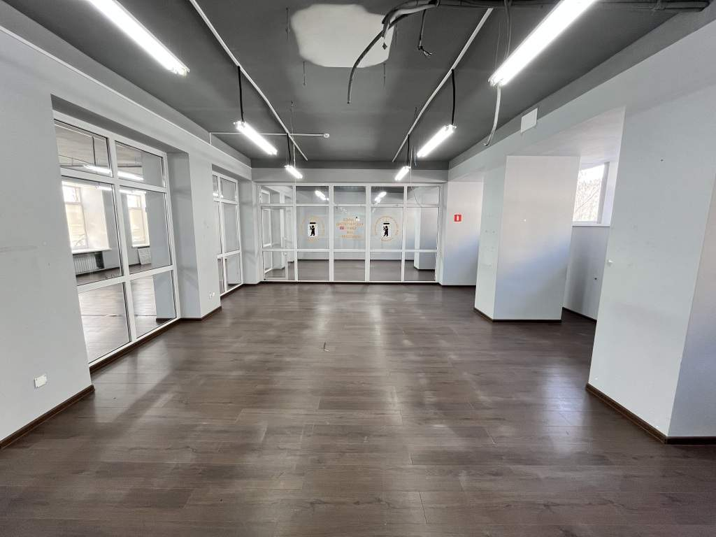 Сдам в аренду помещение свободного назначения 285 м.кв.