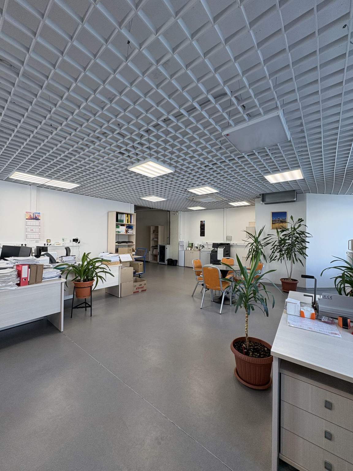 Продам помещение свободного назначения 860.7 м.кв.