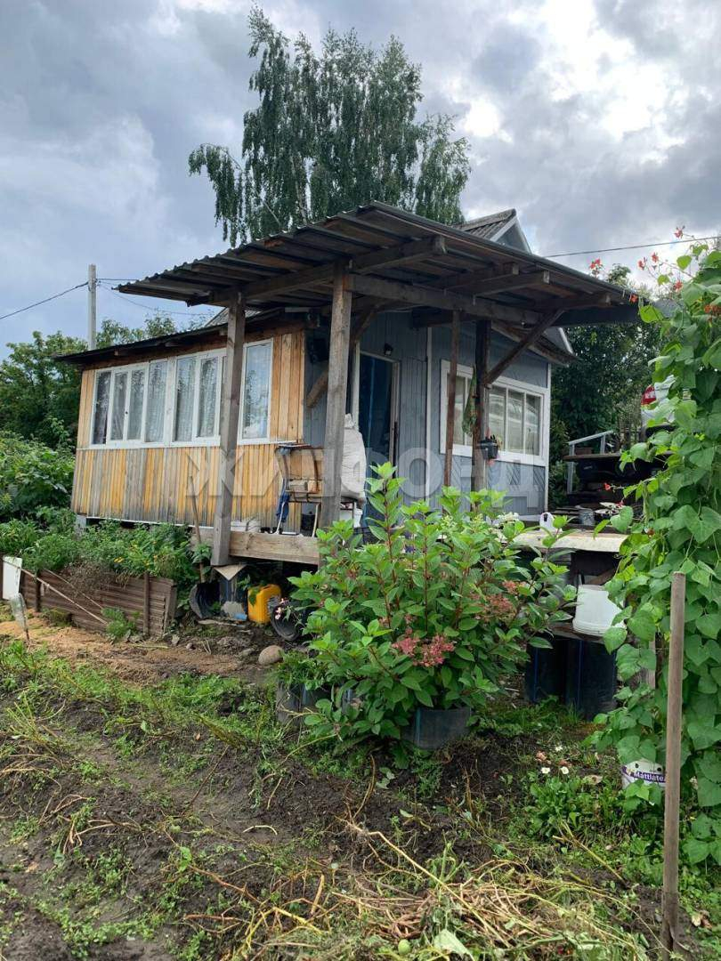 Продам земельный участок 600 м.кв.