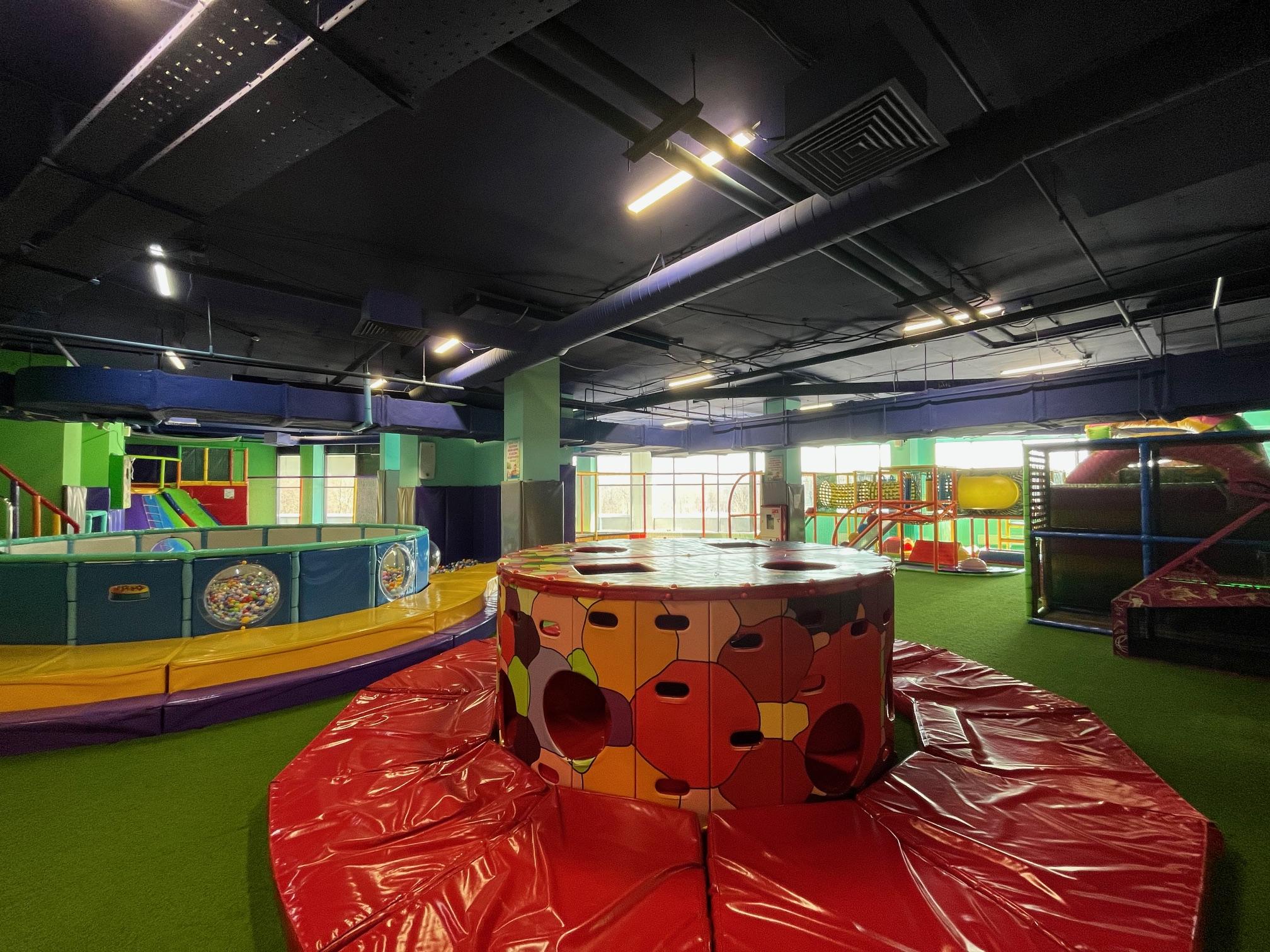 Продам помещение свободного назначения 2995 м.кв.