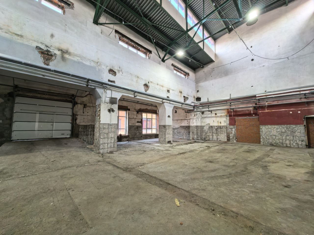 Продам помещение свободного назначения 688.2 м.кв.