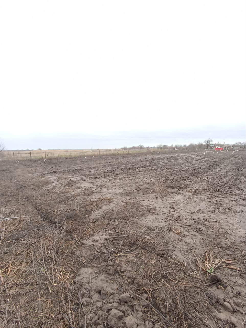 Продам земельный участок 1500 м.кв.