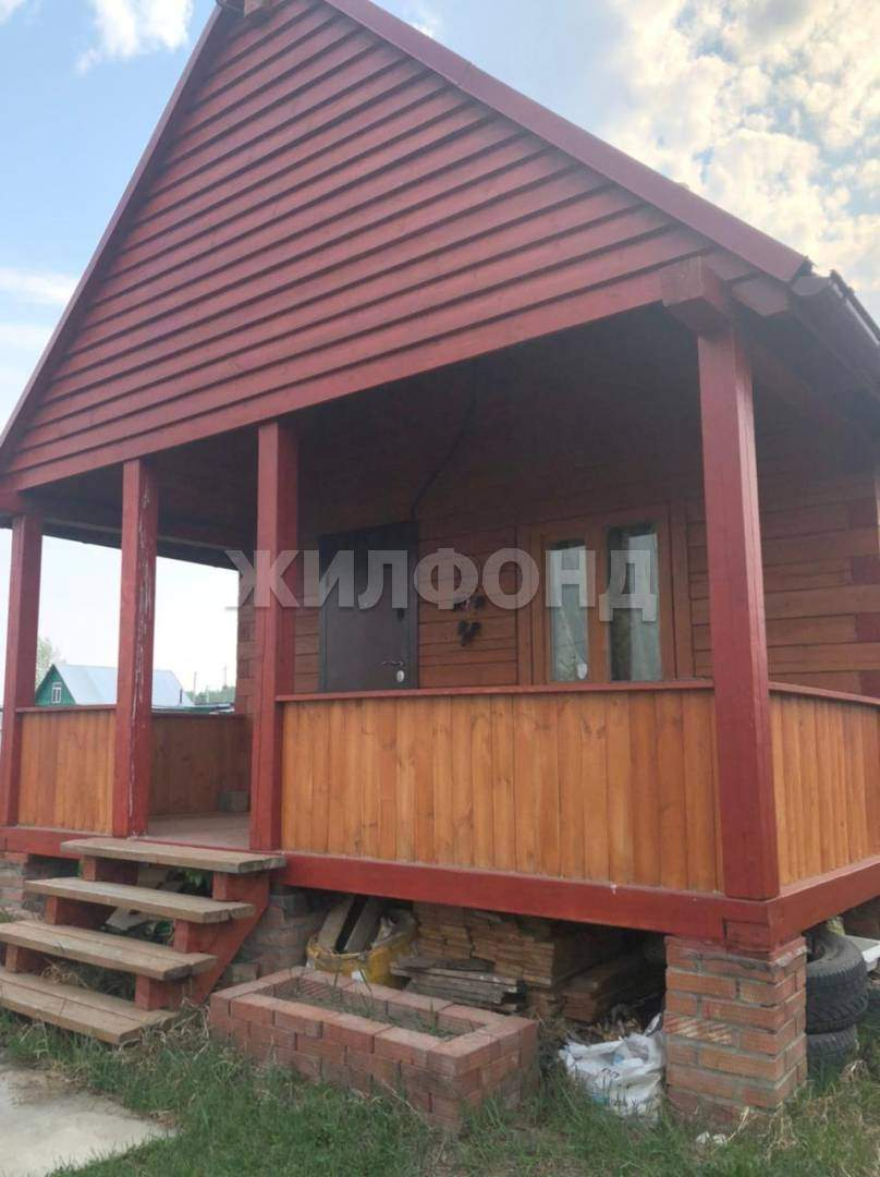 Продам земельный участок 1100 м.кв.