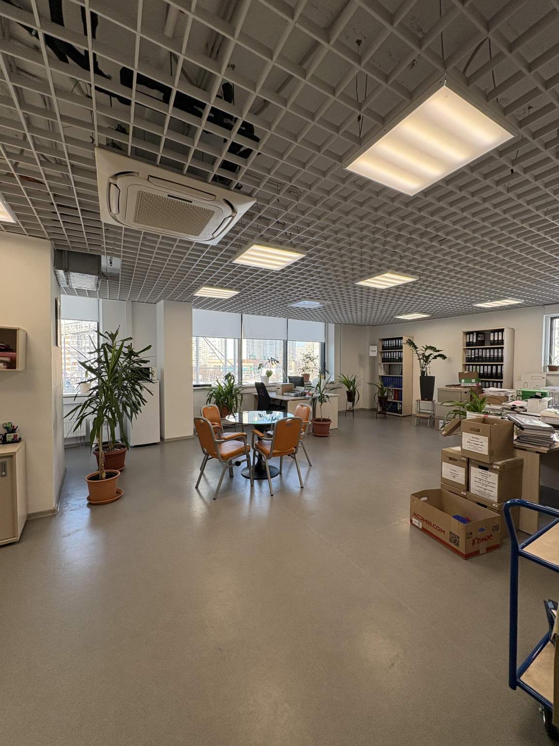 Продам помещение свободного назначения 860.7 м.кв.