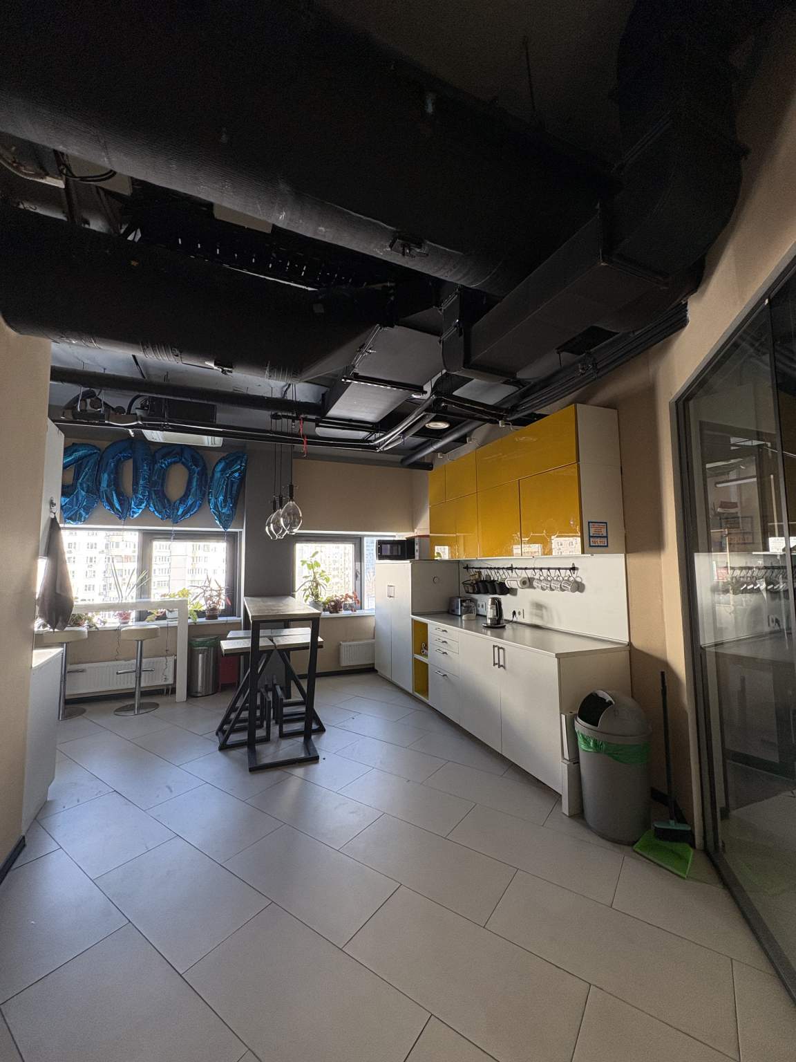 Продам помещение свободного назначения 390.8 м.кв.