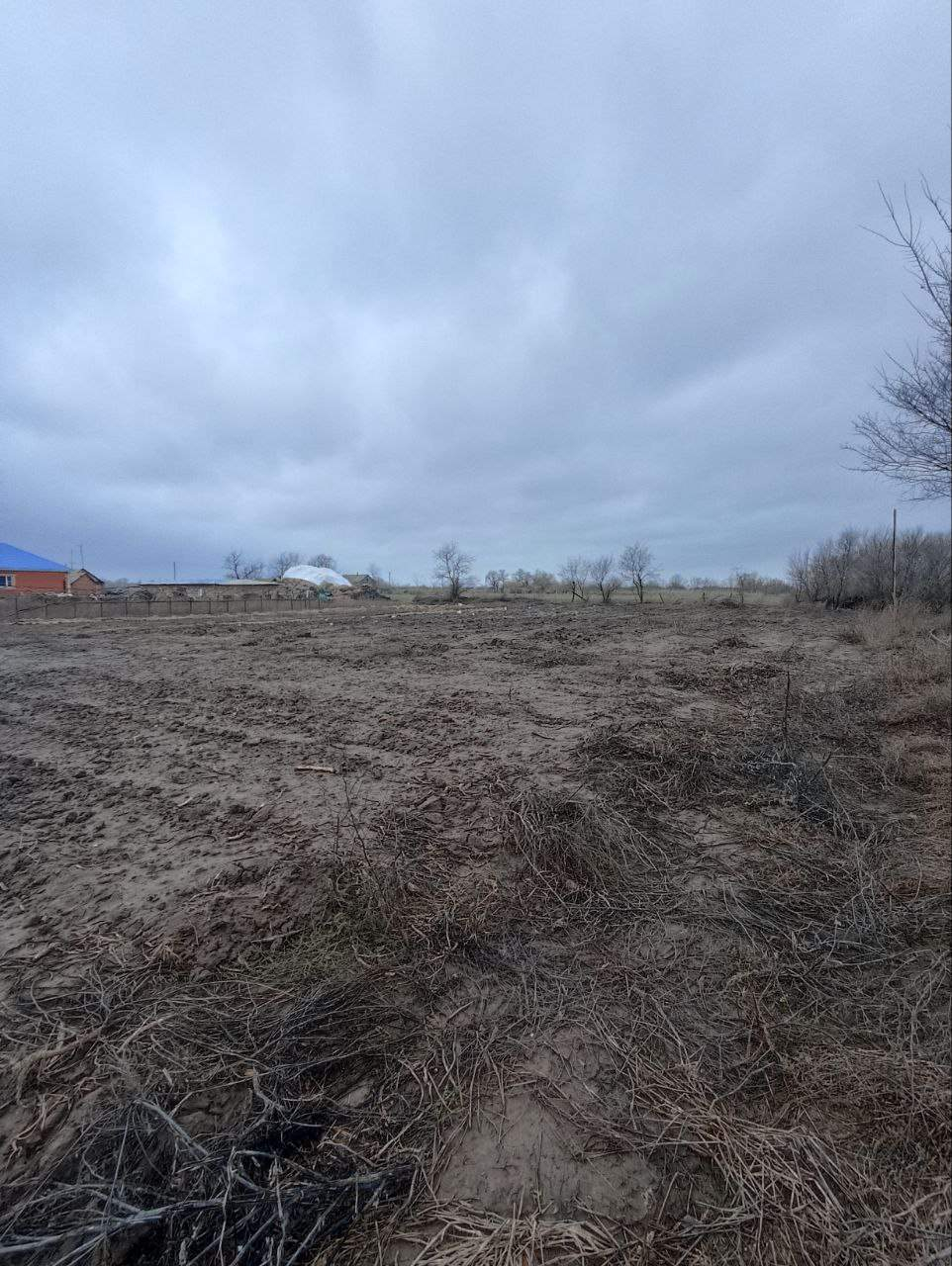 Продам земельный участок 1500 м.кв.