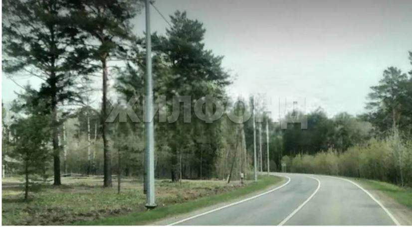 Продам земельный участок 1000 м.кв.