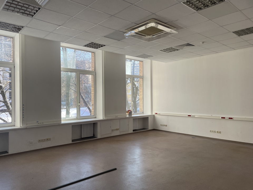 Сдам в аренду офис 64.8 м.кв.