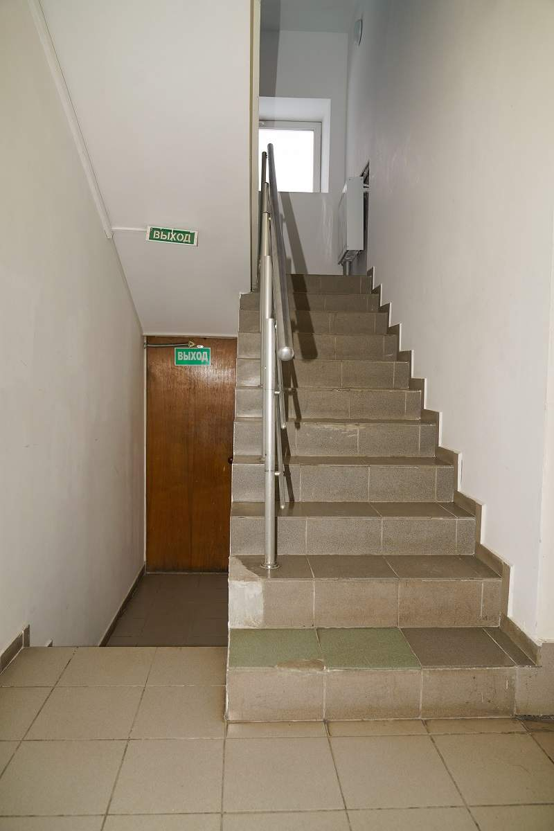 Продам торговое помещение 1211.3 м.кв.