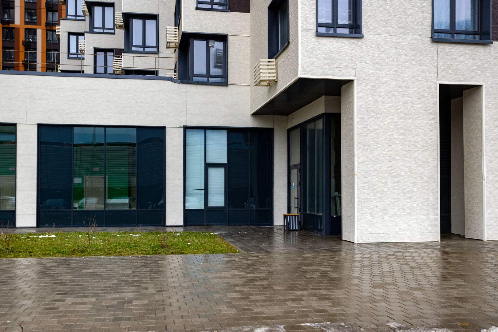 Продам помещение свободного назначения 305.3 м.кв.