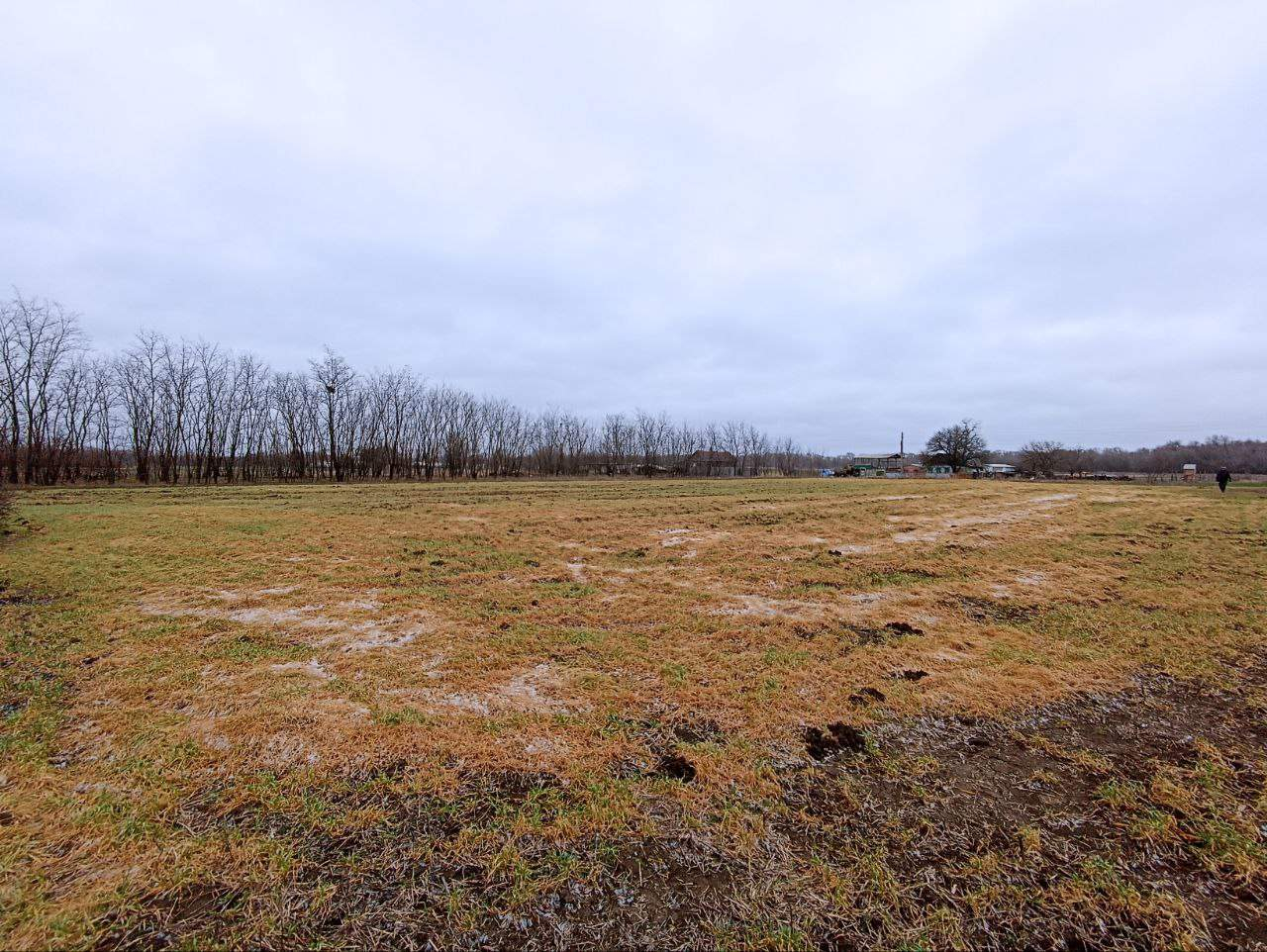 Продам земельный участок 6476 м.кв.