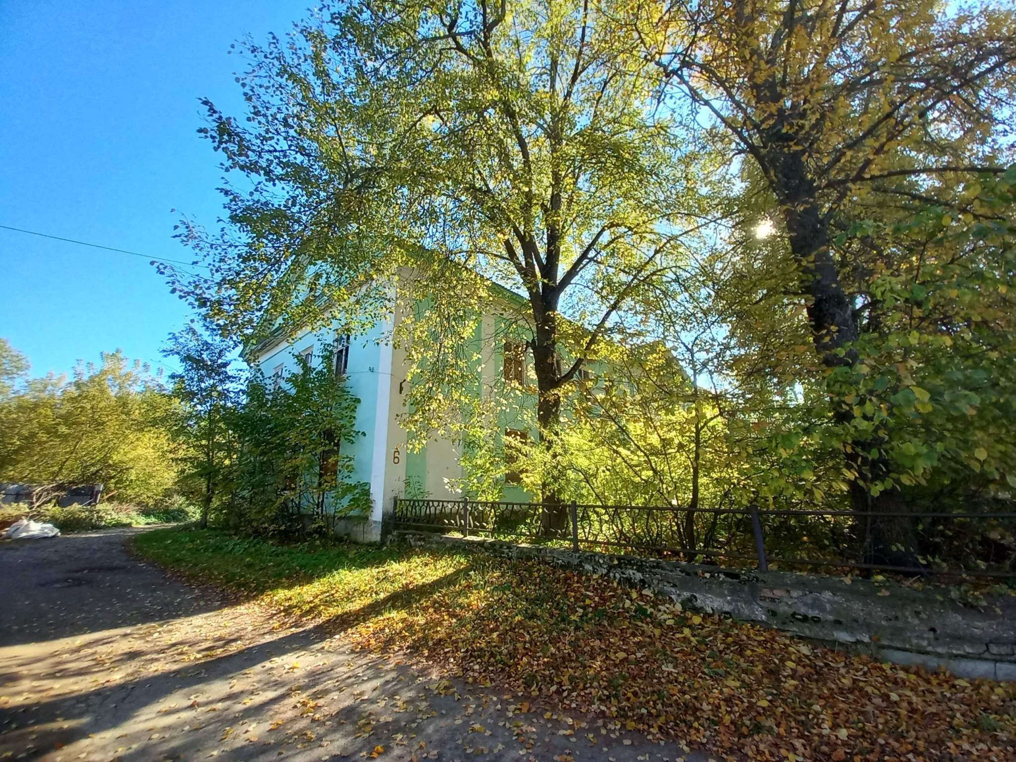 Продам торговое помещение 743.4 м.кв.