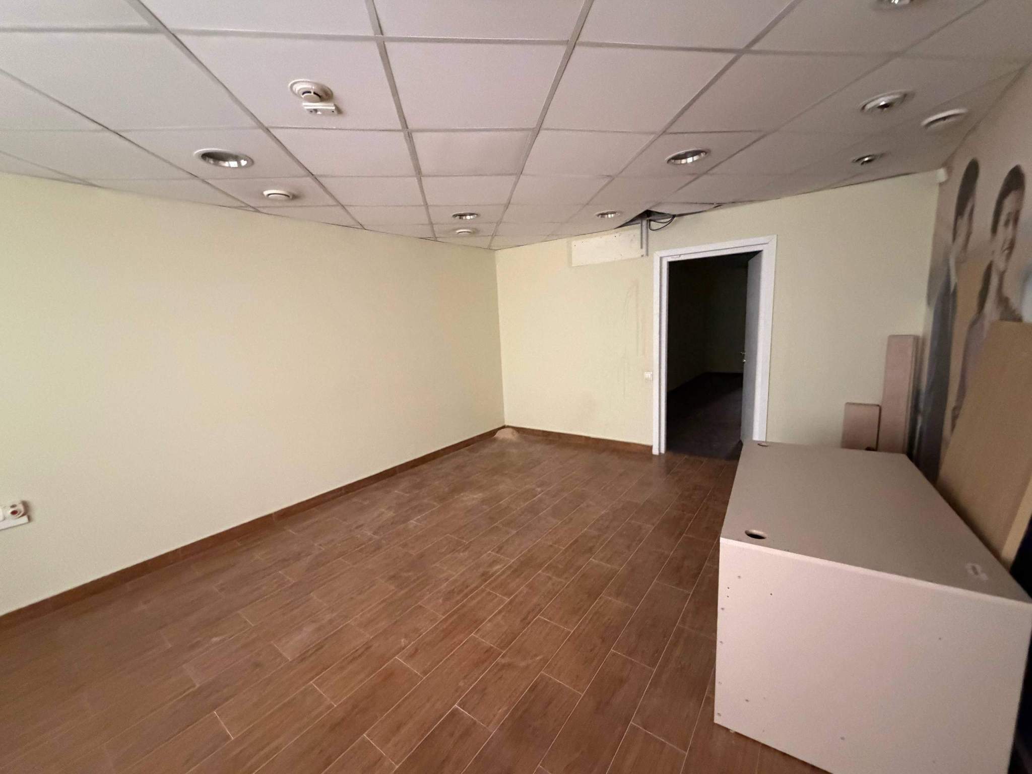 Сдам в аренду офис 406.1 м.кв.