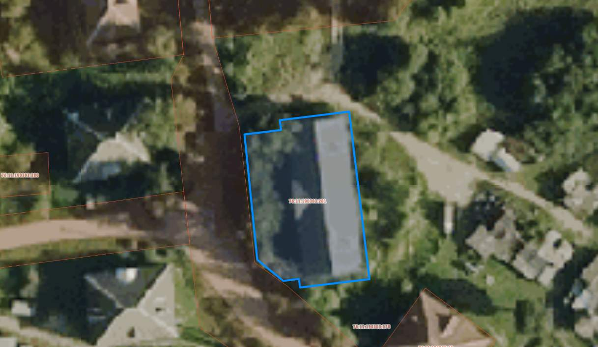 Продам торговое помещение 743.4 м.кв.