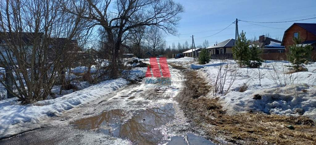 Продам земельный участок 600 м.кв.