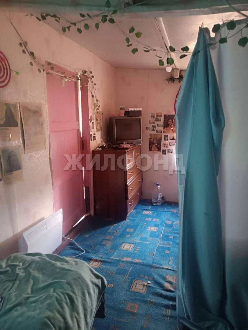 Продам земельный участок 547 м.кв.