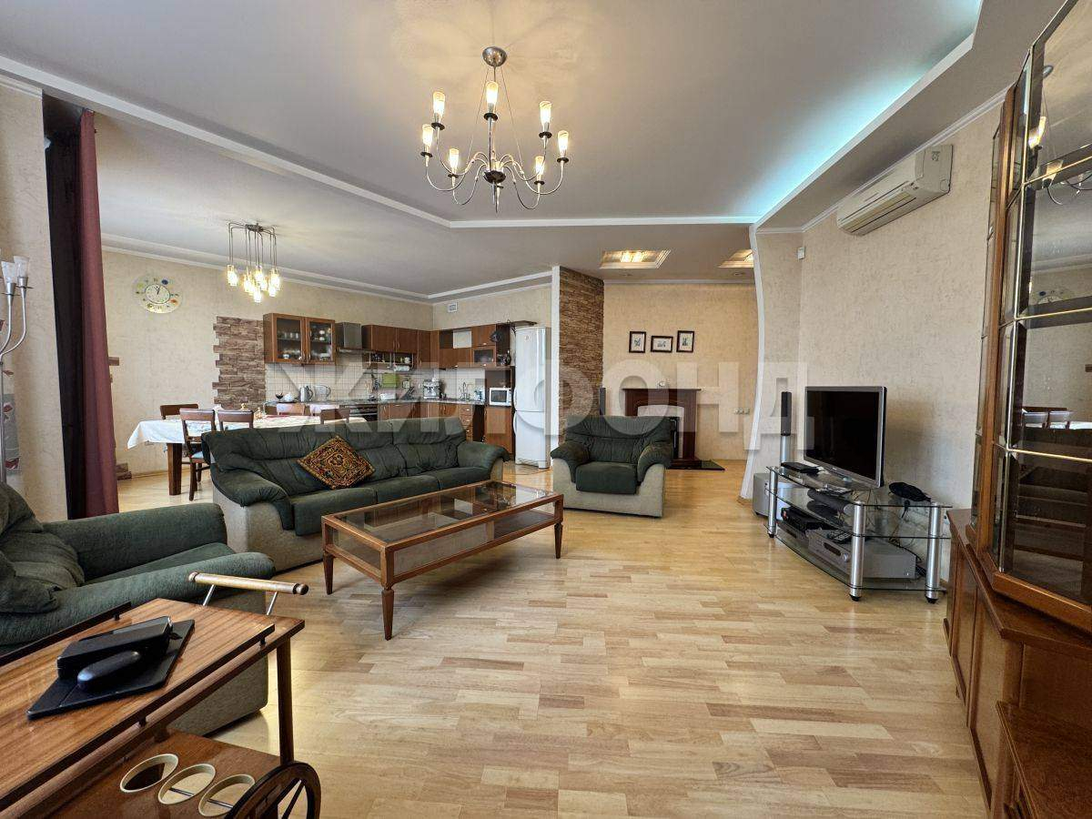 Квартира на продажу в Новокузнецке, Тольятти улица, 62 фото №1