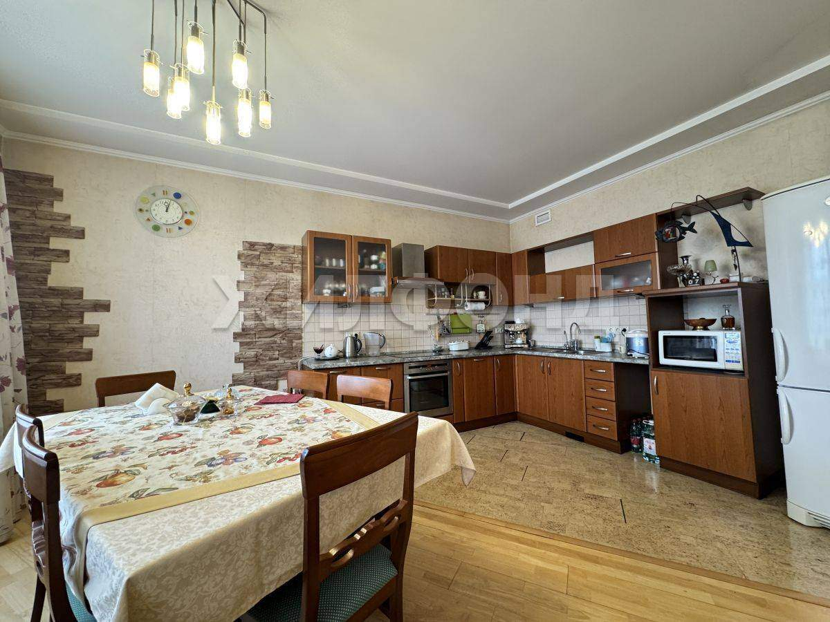 Квартира на продажу в Новокузнецке, Тольятти улица, 62 фото №2