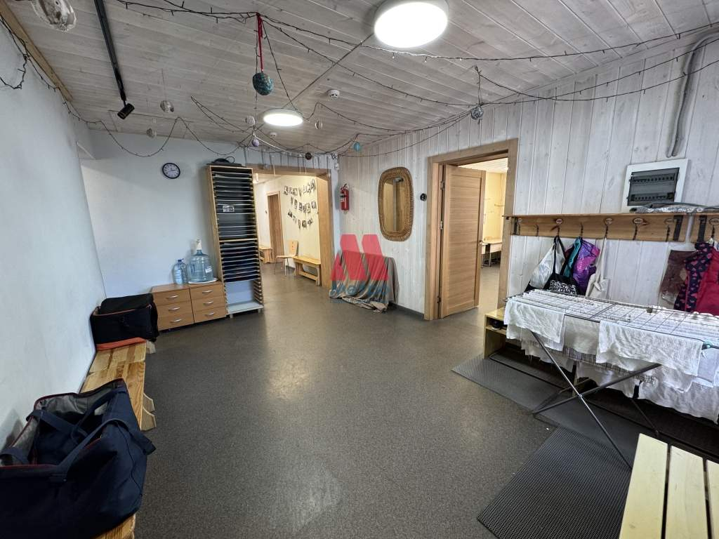Сдам в аренду офис 180 м.кв.