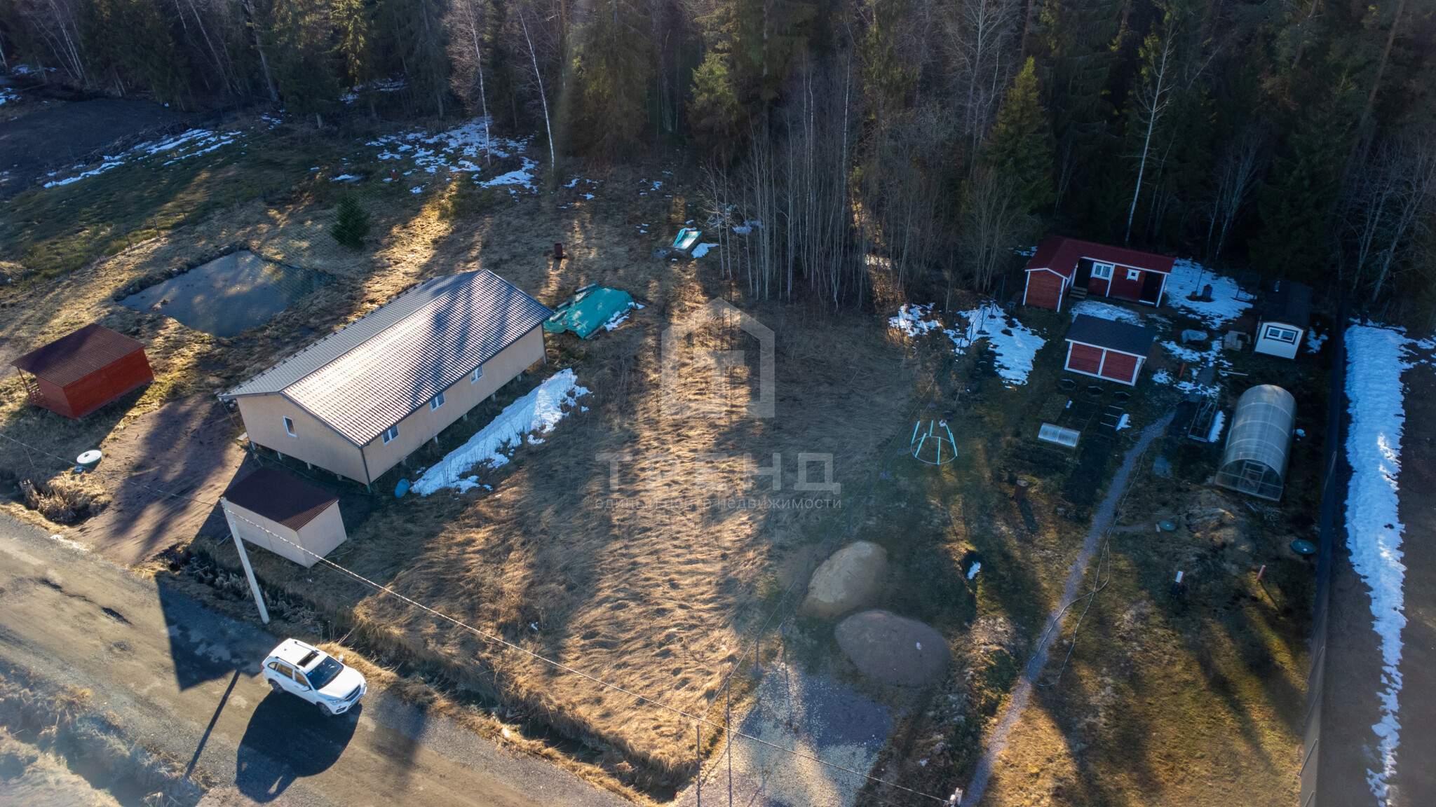 Продам земельный участок 1000 м.кв.