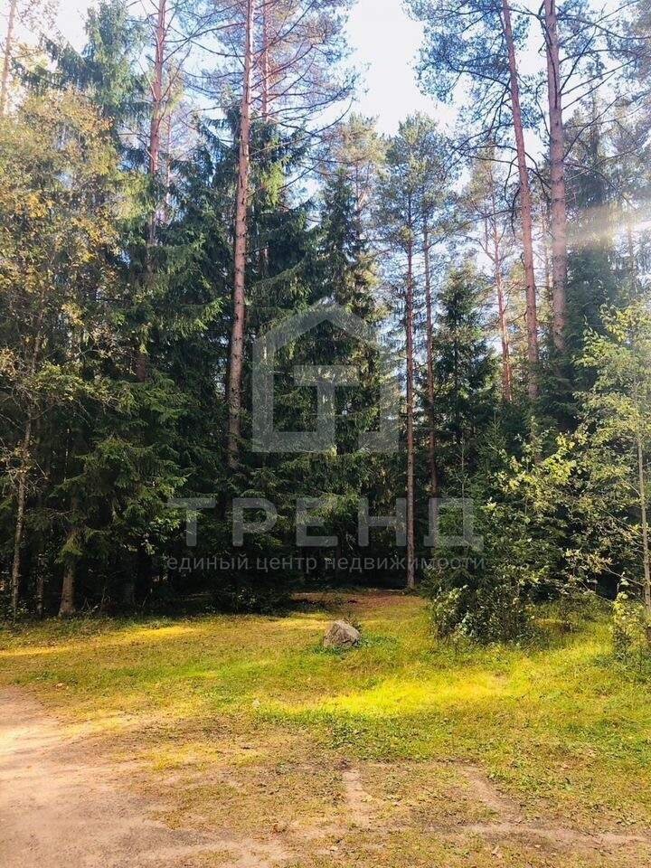 Продам земельный участок 1500 м.кв.