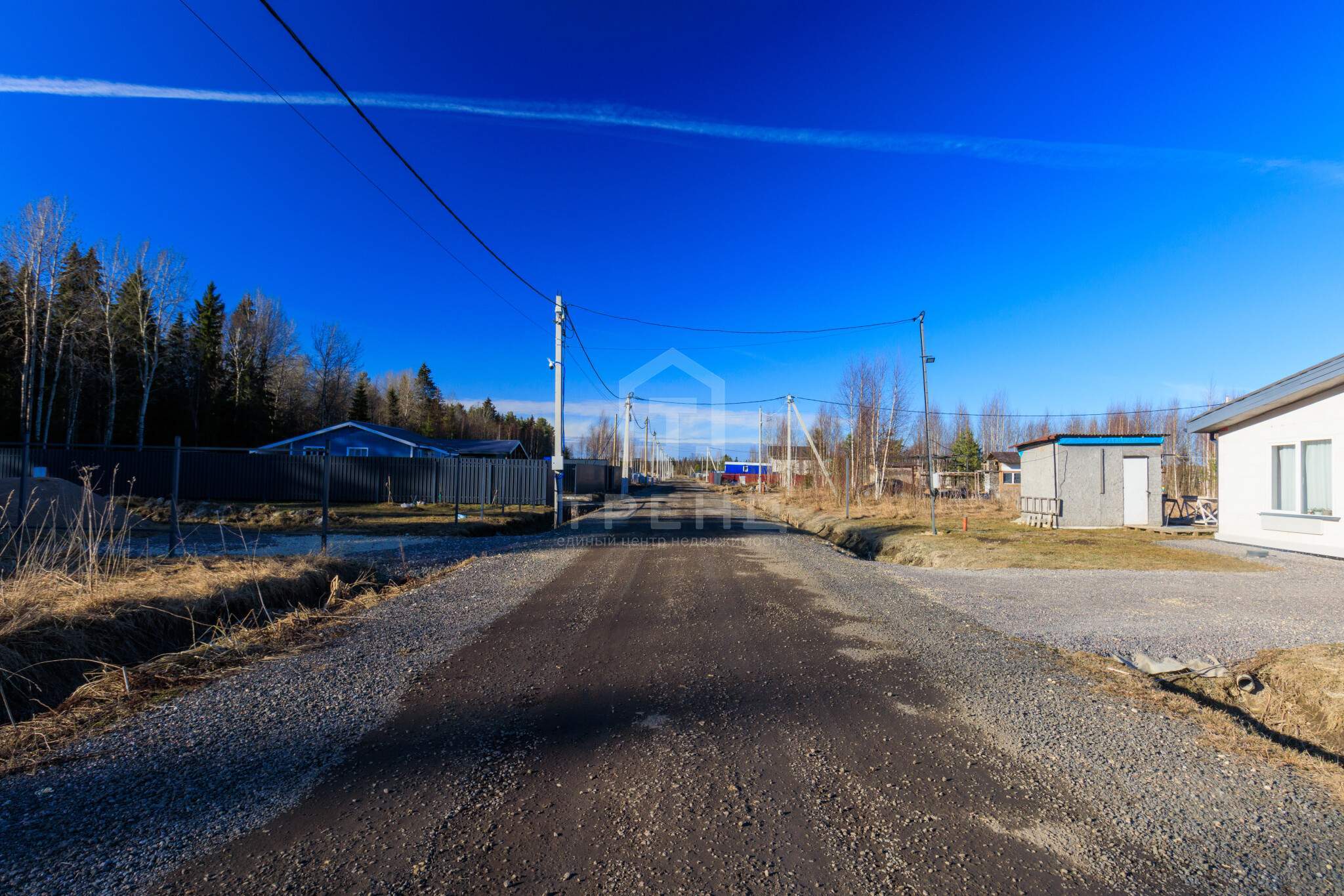 Продам земельный участок 1000 м.кв.