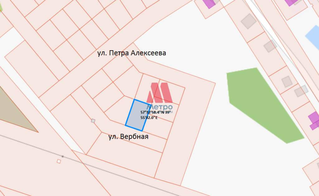 Продам земельный участок 600 м.кв.