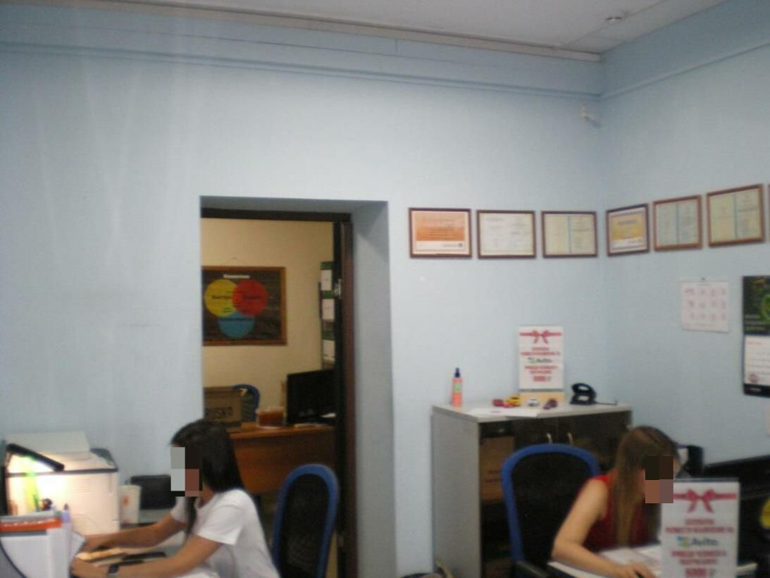 Продам помещение свободного назначения 2375.6 м.кв.