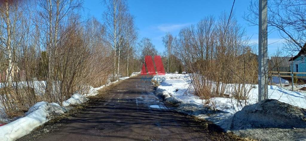 Продам земельный участок 600 м.кв.