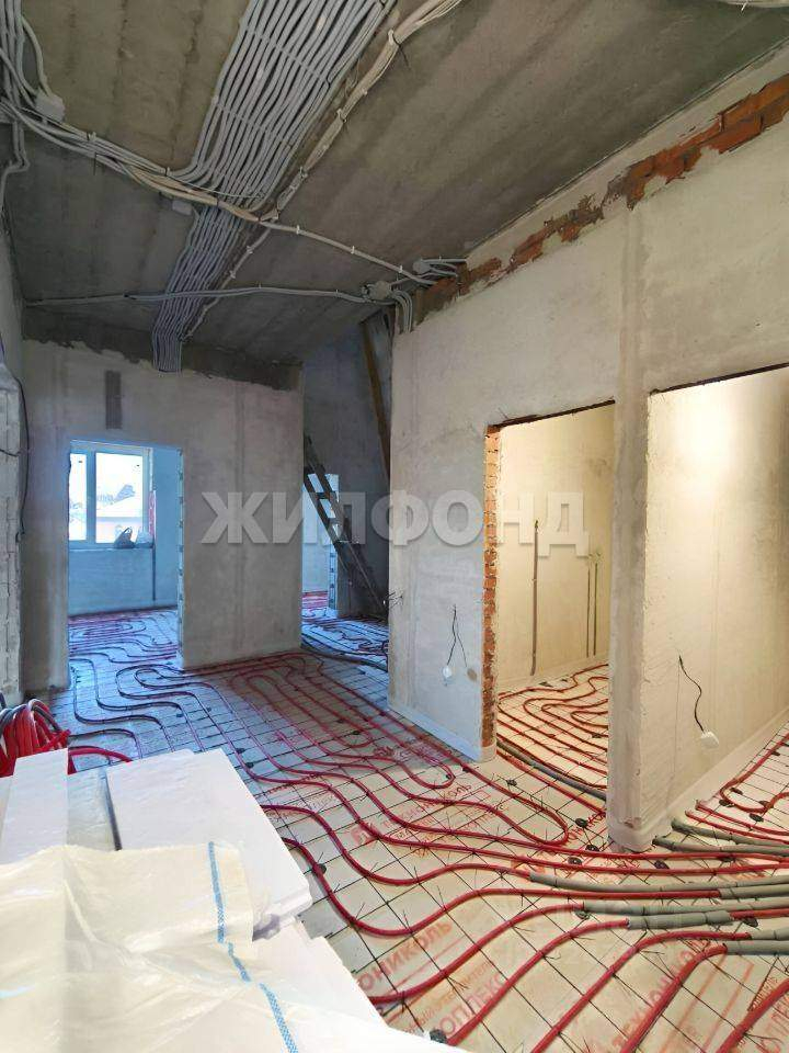 Дом на продажу в Томске, Просторный переулок фото №4