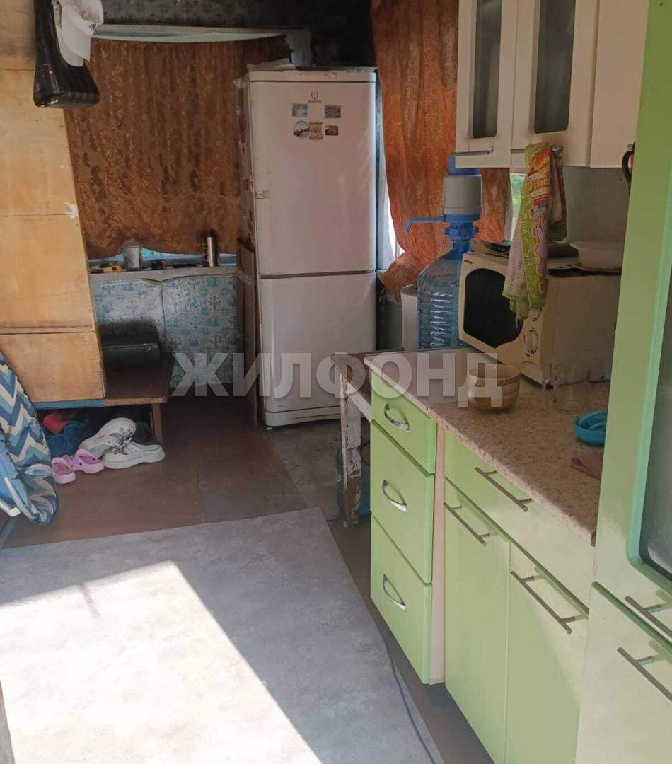 Продам земельный участок 600 м.кв.