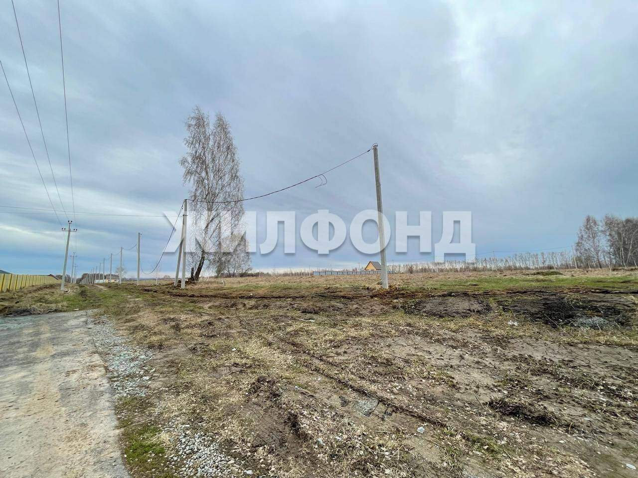 Продам земельный участок 100100 м.кв.