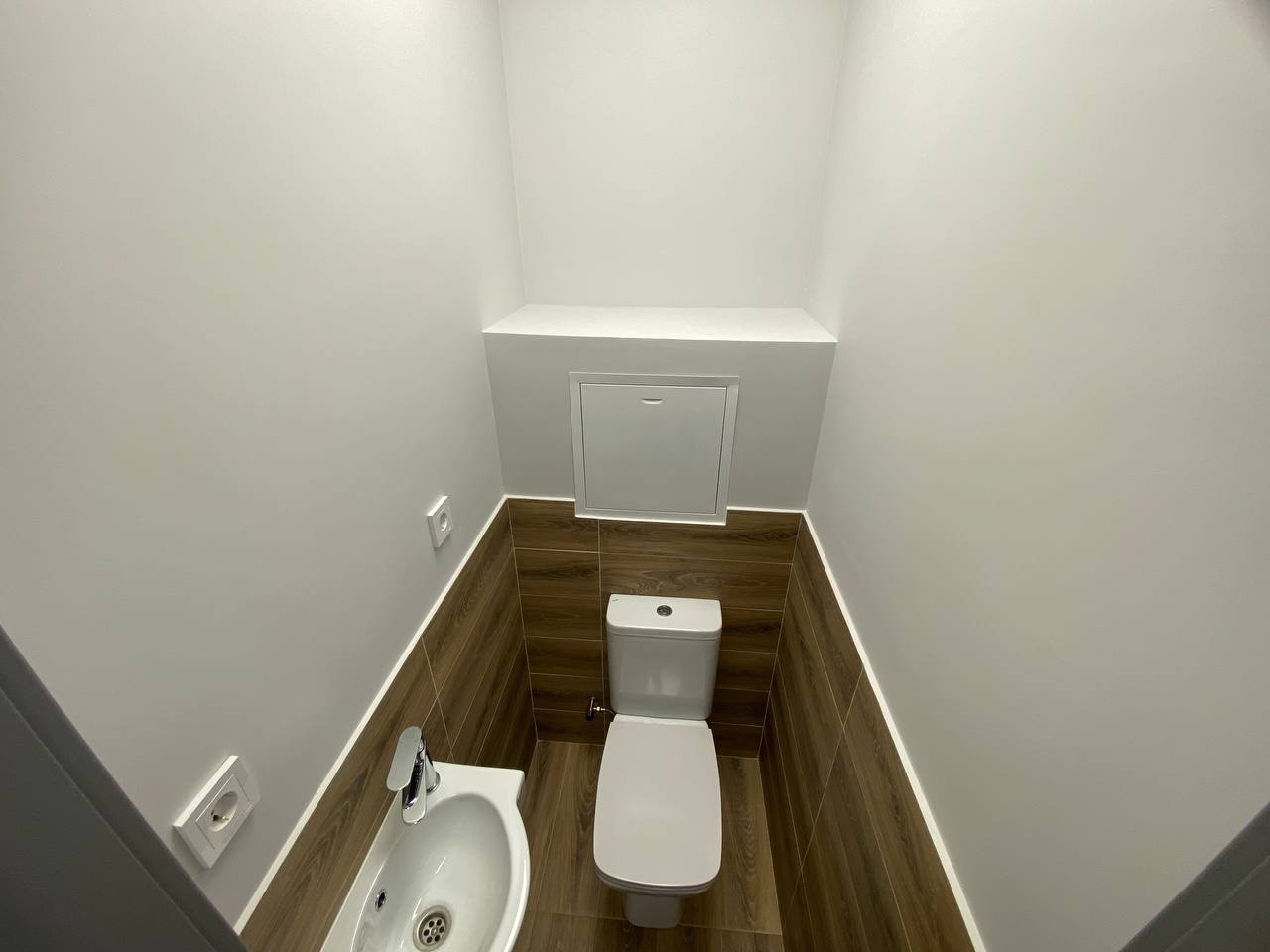 Продам помещение свободного назначения 15.7 м.кв.