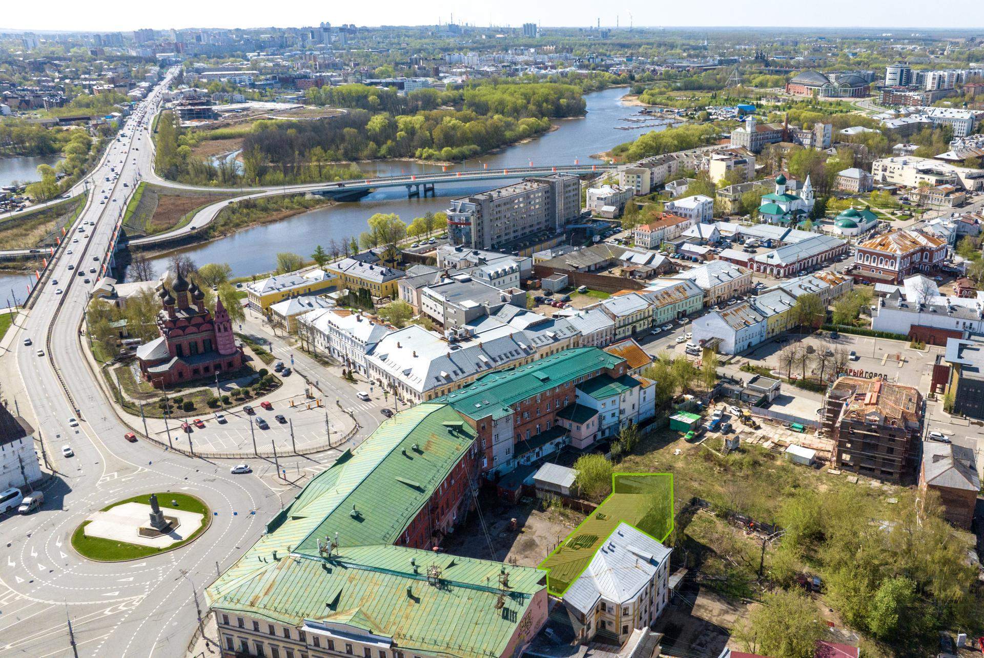 Продам торговое помещение 493.9 м.кв.