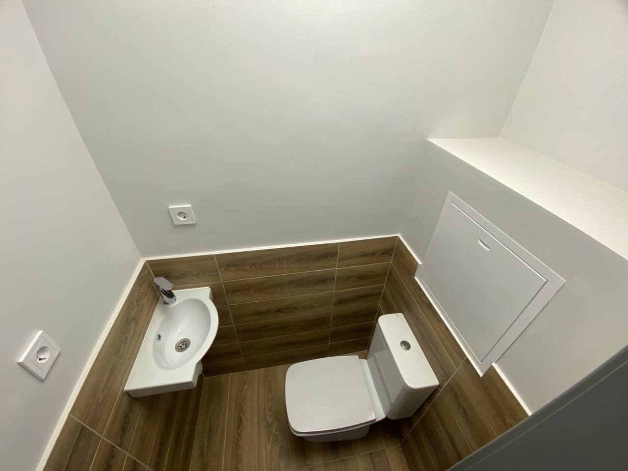 Продам помещение свободного назначения 11.8 м.кв.