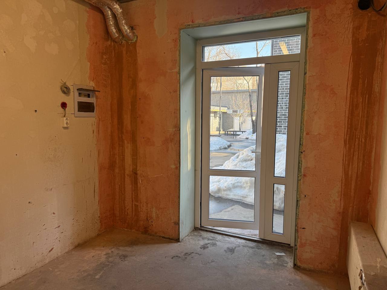 Продам офис 11.9 м.кв.