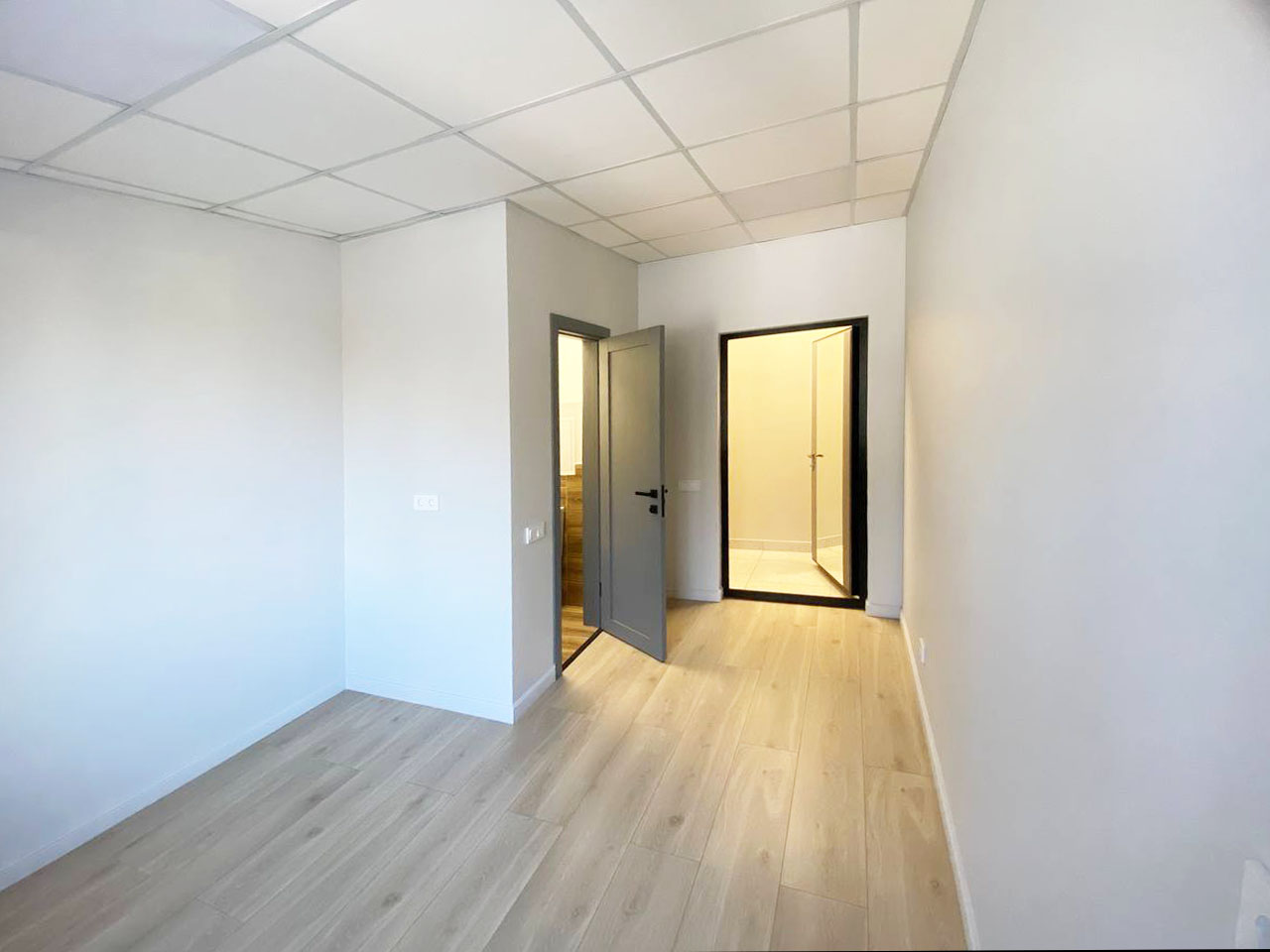 Продам помещение свободного назначения 11.8 м.кв.