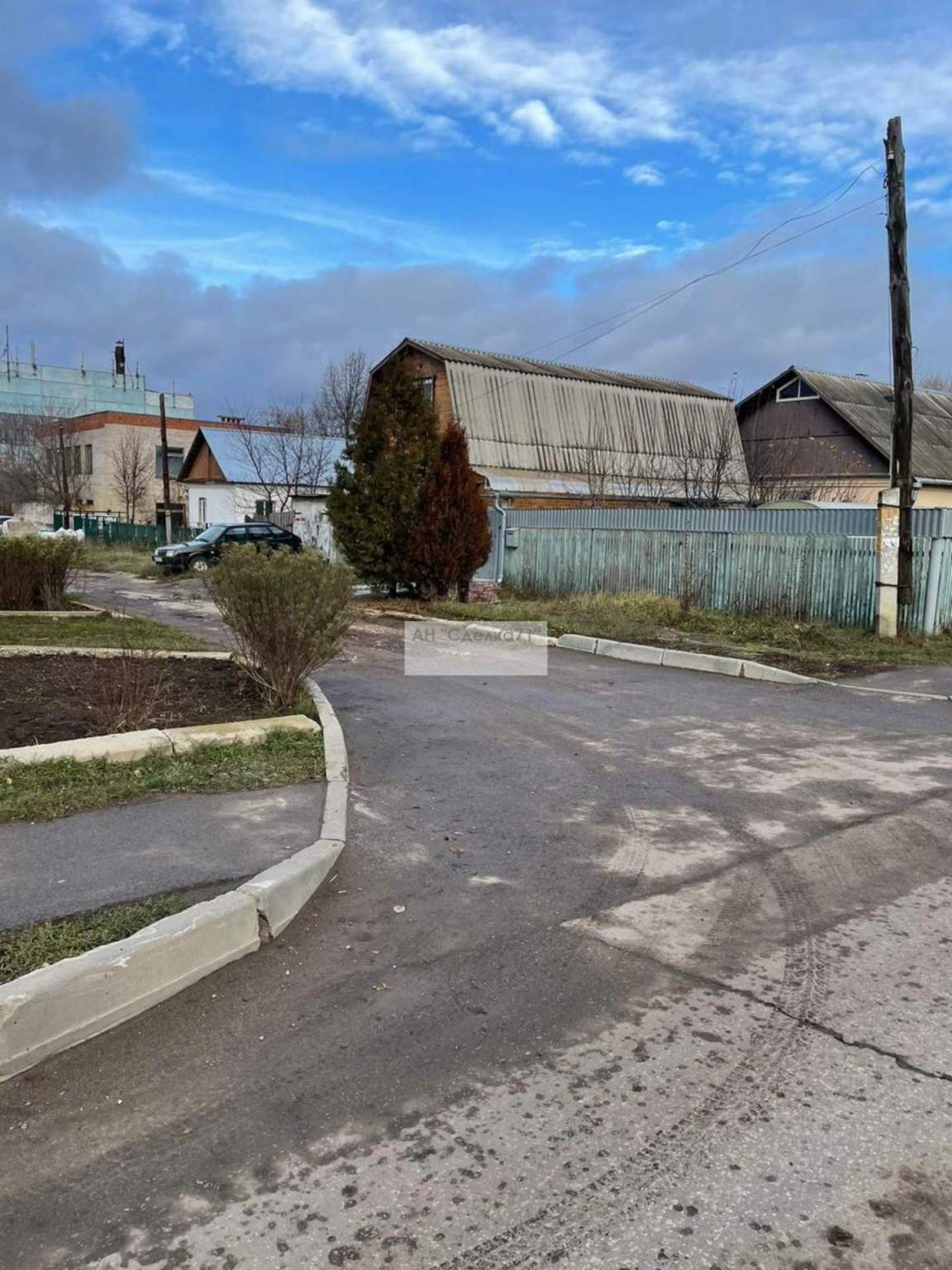 Продам земельный участок 1500 м.кв.