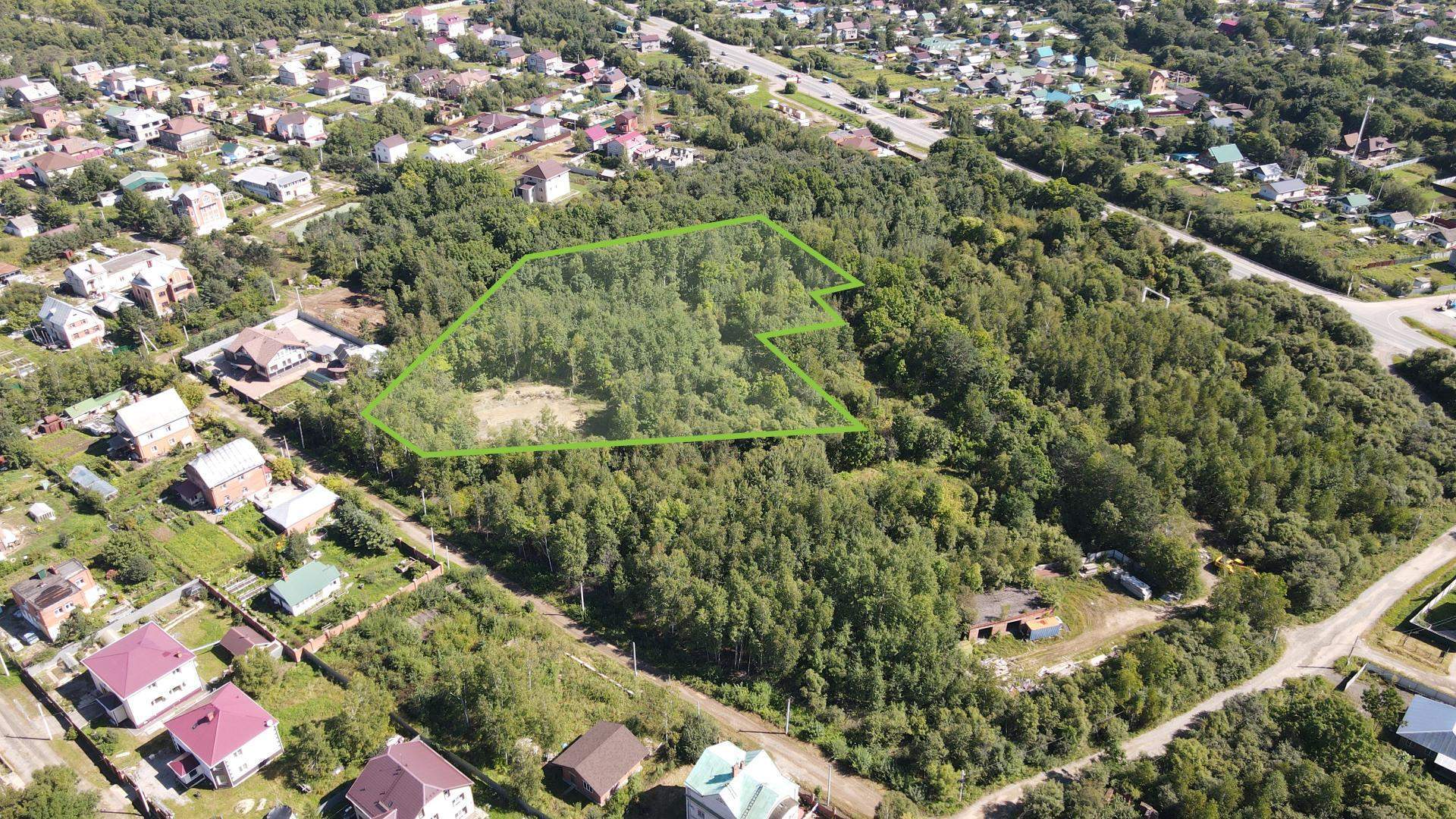 Продам земельный участок 9000 м.кв.