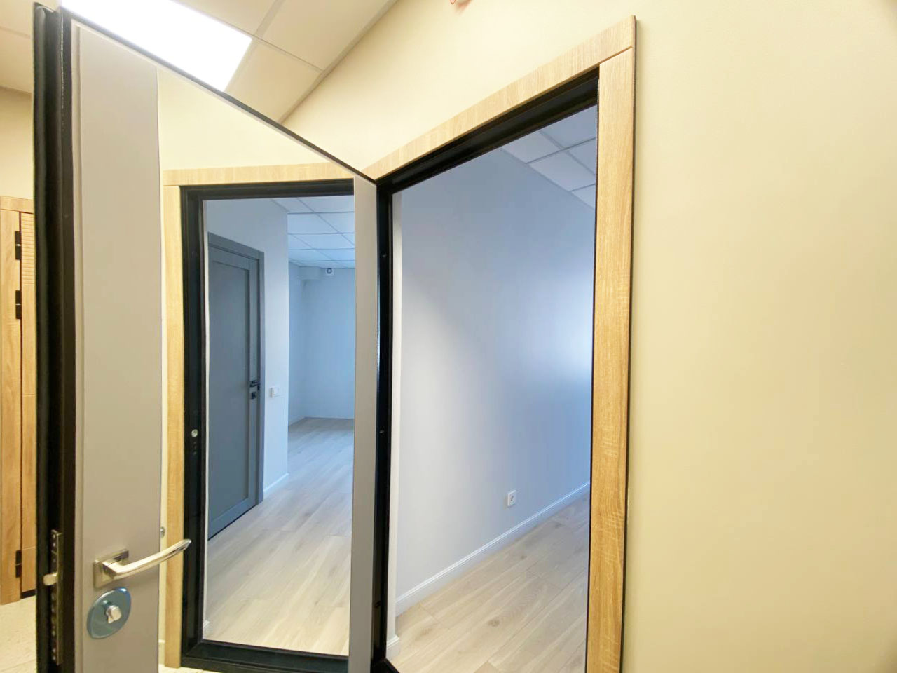 Продам помещение свободного назначения 11.8 м.кв.